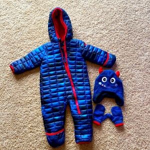 Snozu one piece snowsuit 18 months with hat and mittens